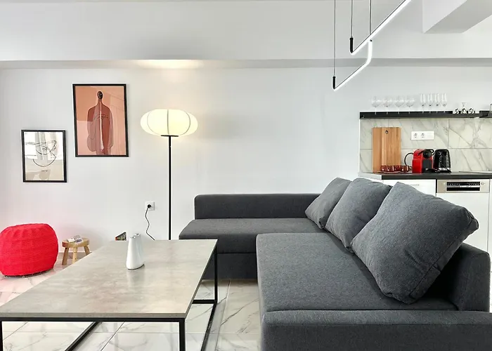 Walk Into Dream Of Acropolis 10